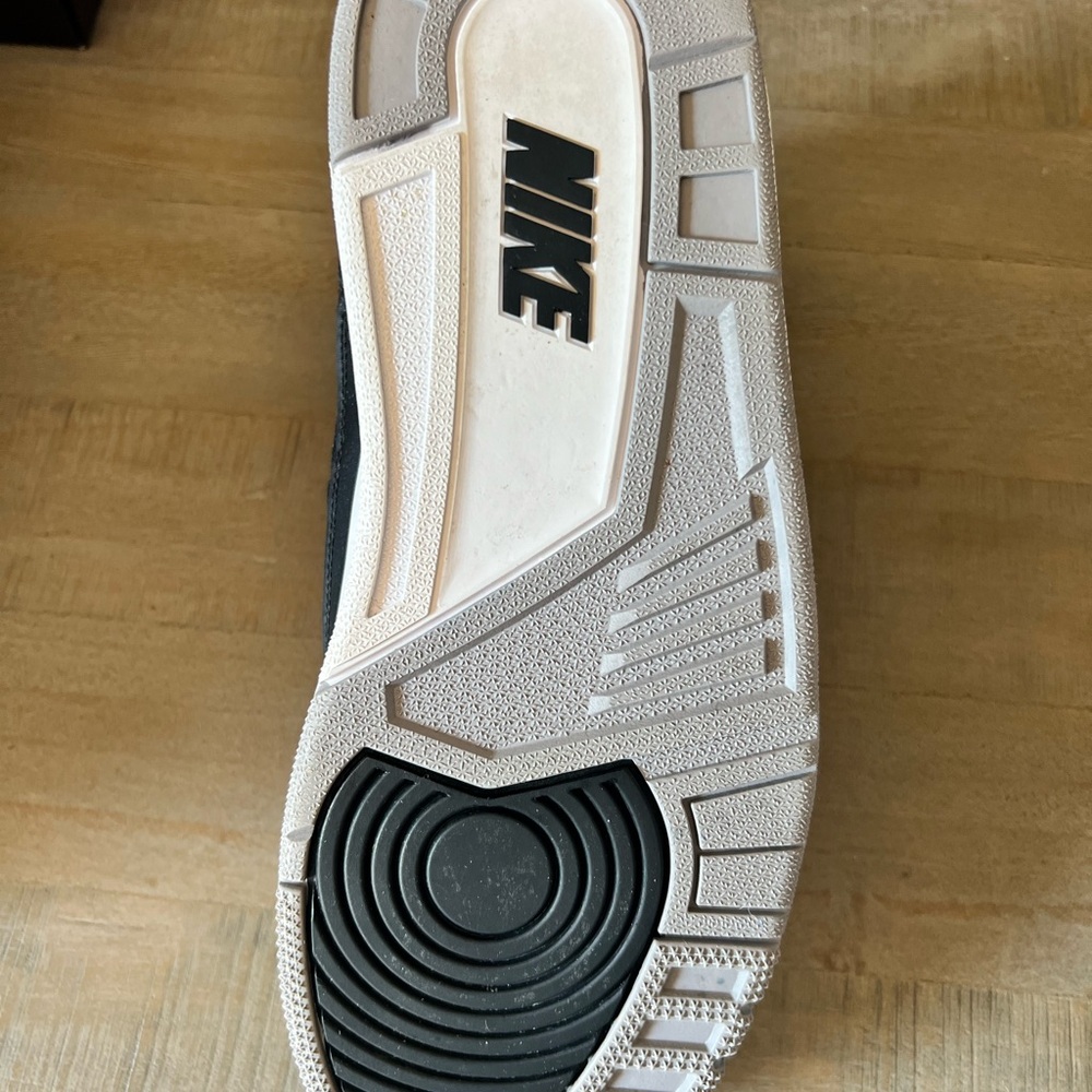 Air Jordan 3 Retro TH - Picture 3 of 9